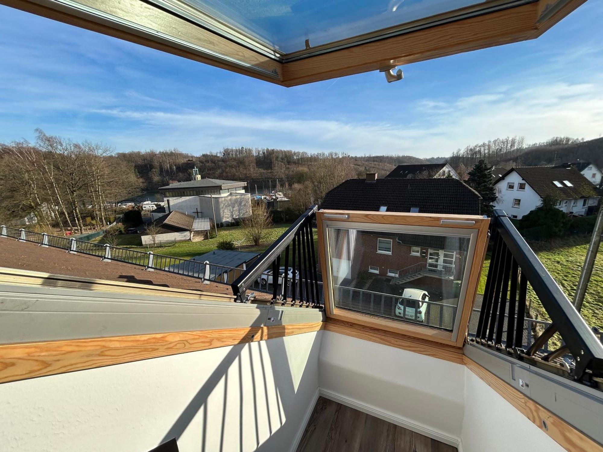 Schoenes Appartement Mit Seeblick Gummersbach Bagian luar foto