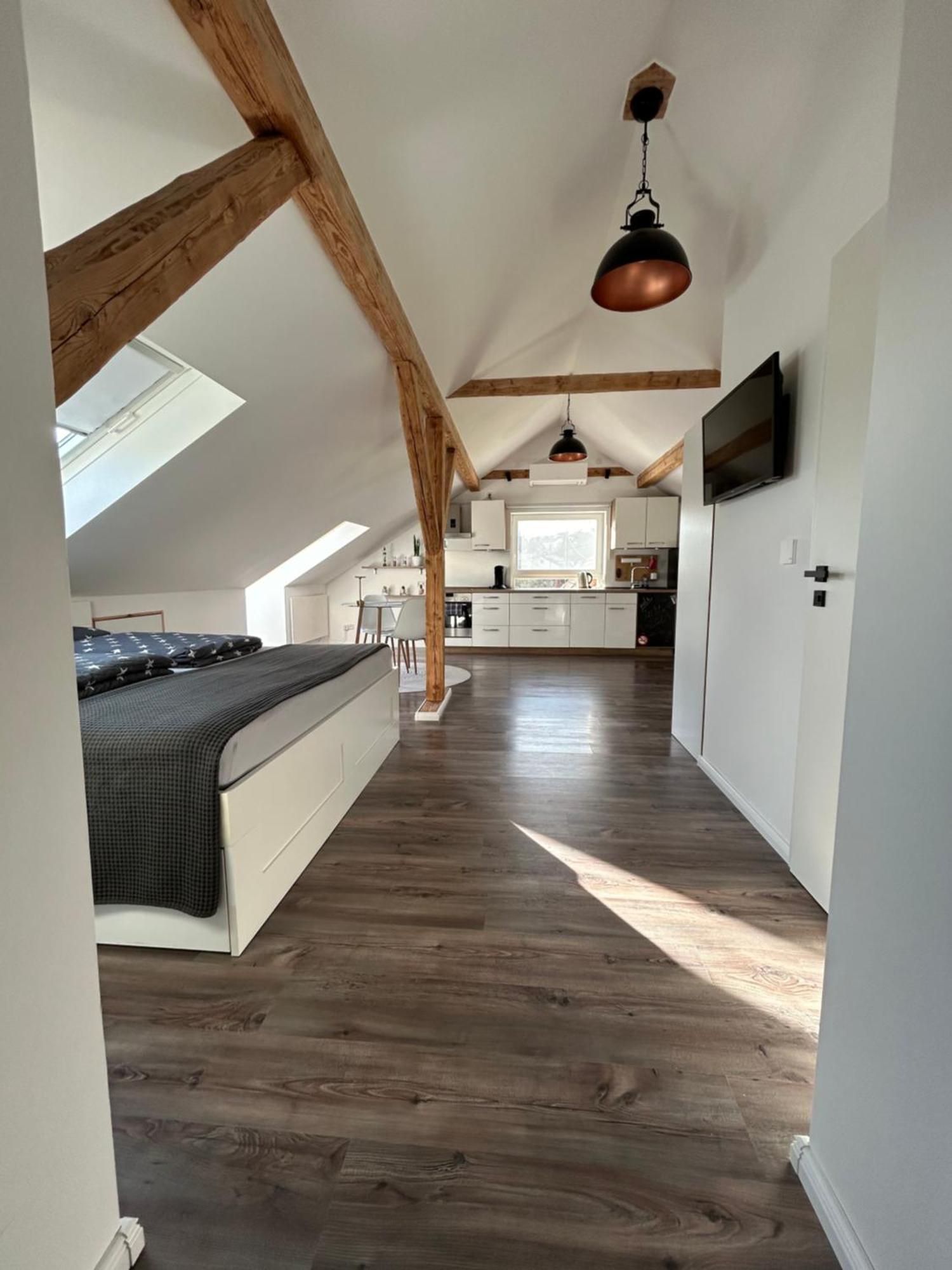 Schoenes Appartement Mit Seeblick Gummersbach Bagian luar foto