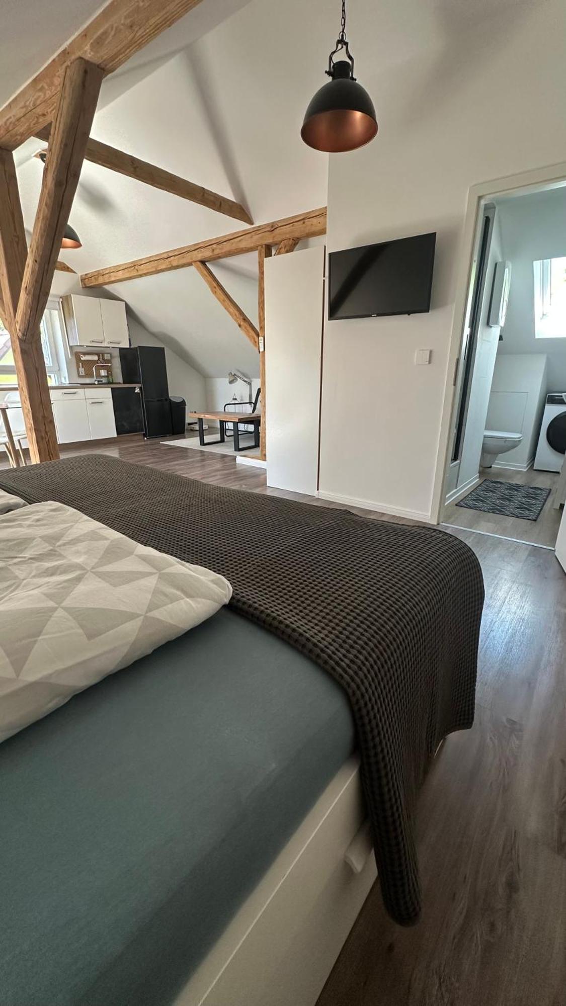Schoenes Appartement Mit Seeblick Gummersbach Bagian luar foto